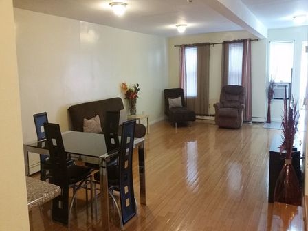 Foto principal - 235 Bainbridge St