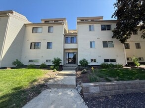Building Photo - 1920 Melrose Dr