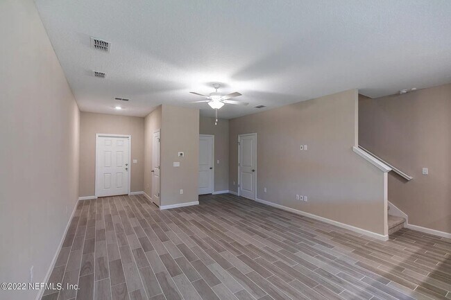 Foto del edificio - 2643 Sandy Dune Dr