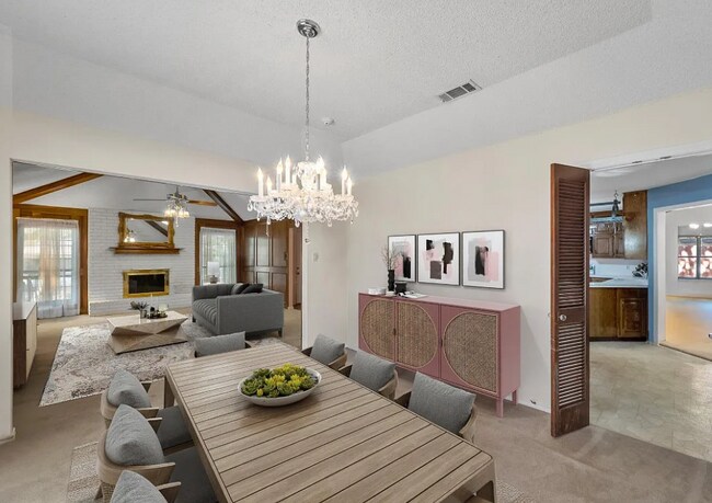 Building Photo - 2120 Charolais Way