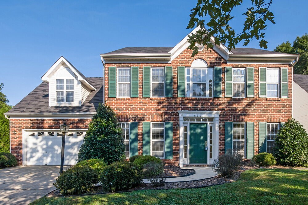 Foto principal - 8921 Cameron Spring Rd