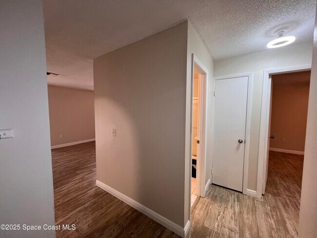 Foto del edificio - 217 San Juan Cir