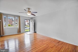 Building Photo - 672 Rively Ave