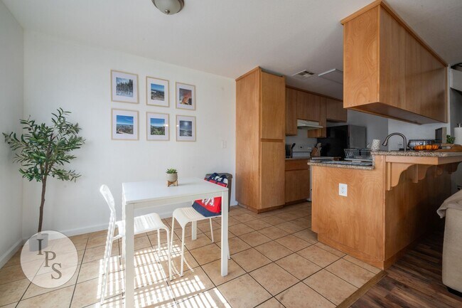 Foto del edificio - Fresno Westside Apt, 2BR/1BA, Shaw/Marks - Lots of Amenities