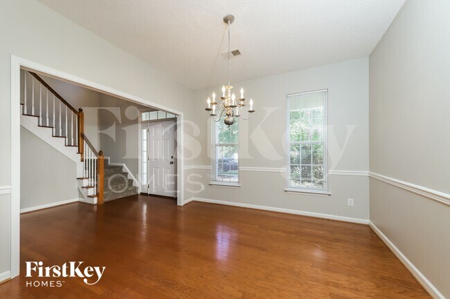 Foto del edificio - 668 Pecan Ridge Cir