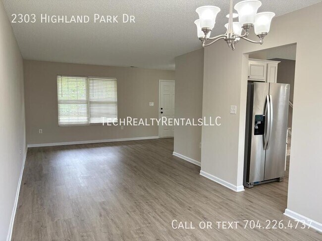 Foto del edificio - 2303 Highland Park Dr
