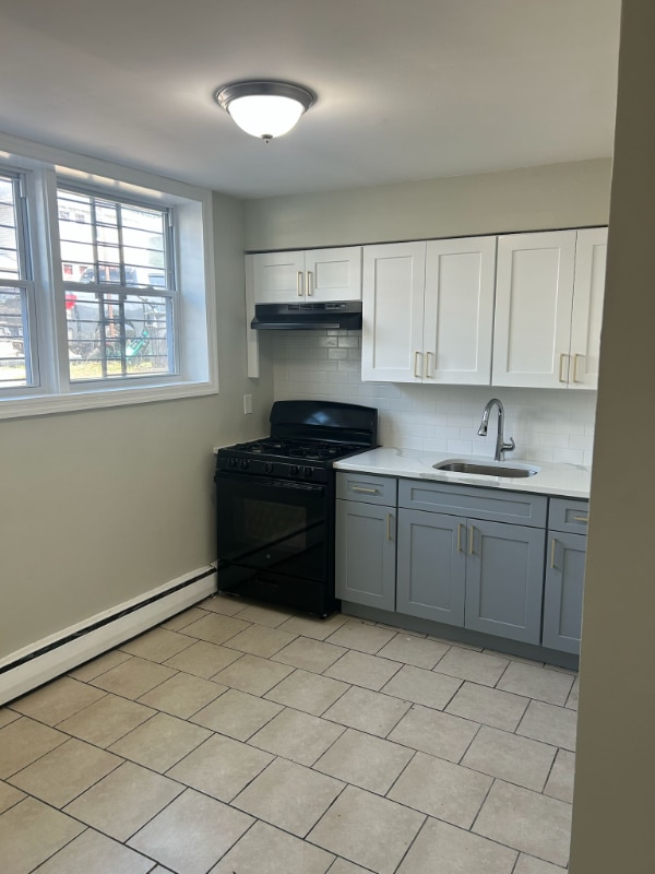 Building Photo - 48 Carteret St