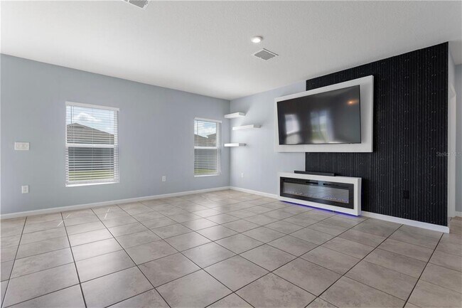 Building Photo - 1582 Finnigan Cir