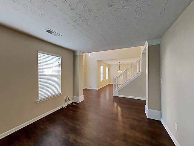 Building Photo - 977 Field View Drive