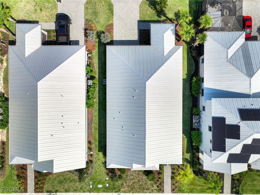 Building Photo - 42090 Lake Timber Dr