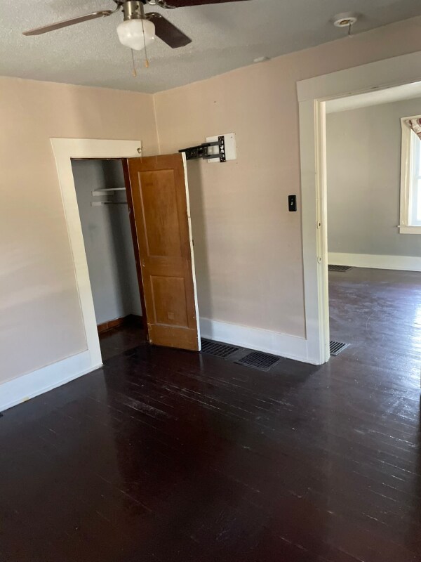 Foto del edificio - 500 W Ash St