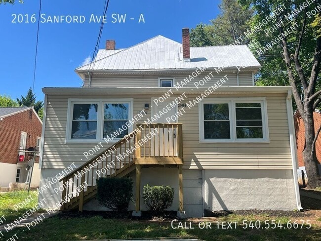 Building Photo - 2016 Sanford Ave SW