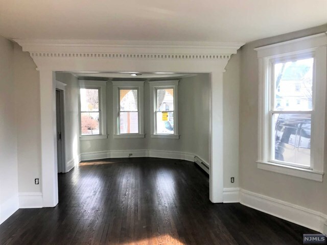 Building Photo - 116 Lincoln Ave
