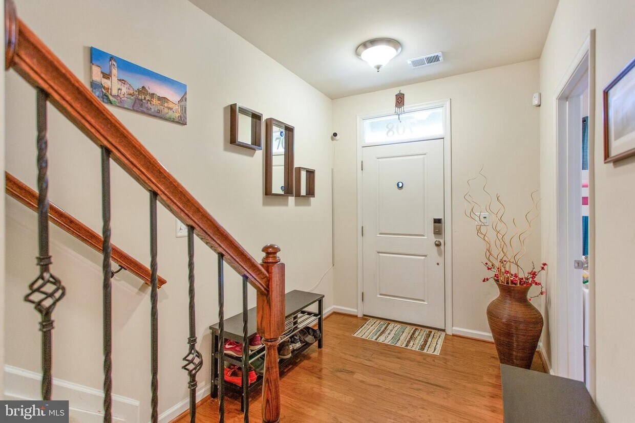 708 Topmast Dr, Oxon Hill, MD 20745 Townhome Rentals in Oxon Hill MD