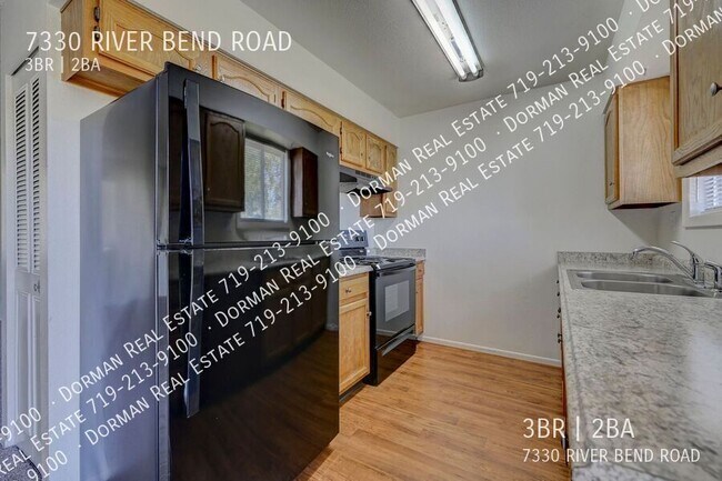 Building Photo - 7330 River Bend Rd