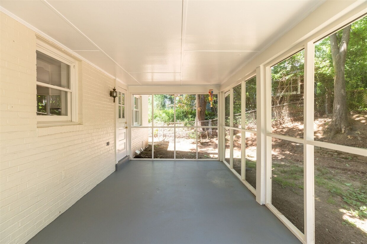 6021 Cairn Terrace, Bethesda, MD 20817 House Rental in Bethesda, MD