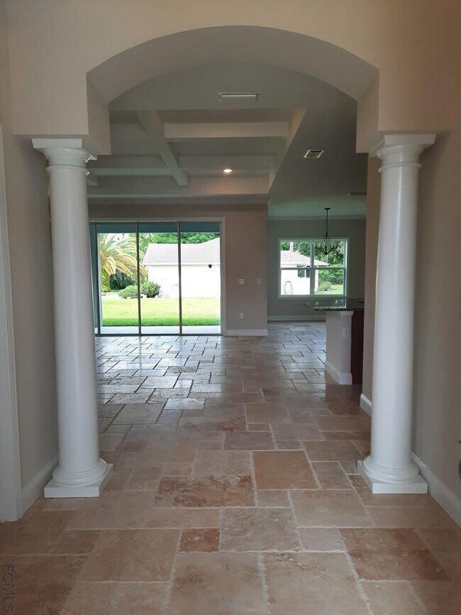 Foto del edificio - 1 White Hall Dr