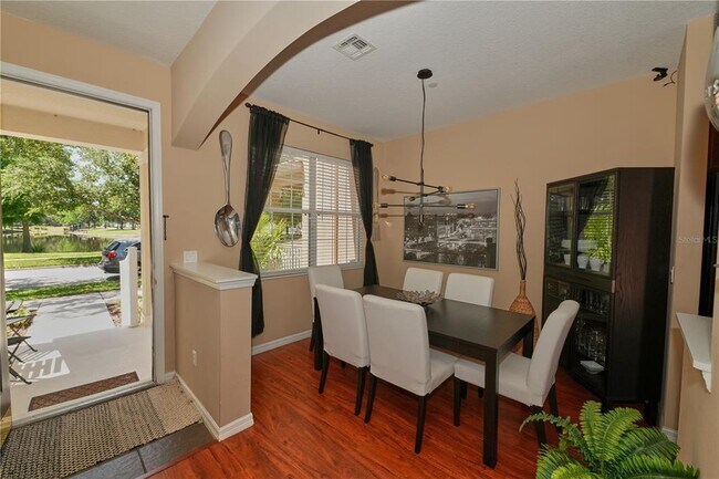 Foto del edificio - 9135 Cardinal Meadow Trail