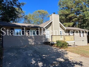 Building Photo - 4218 Midway Dr