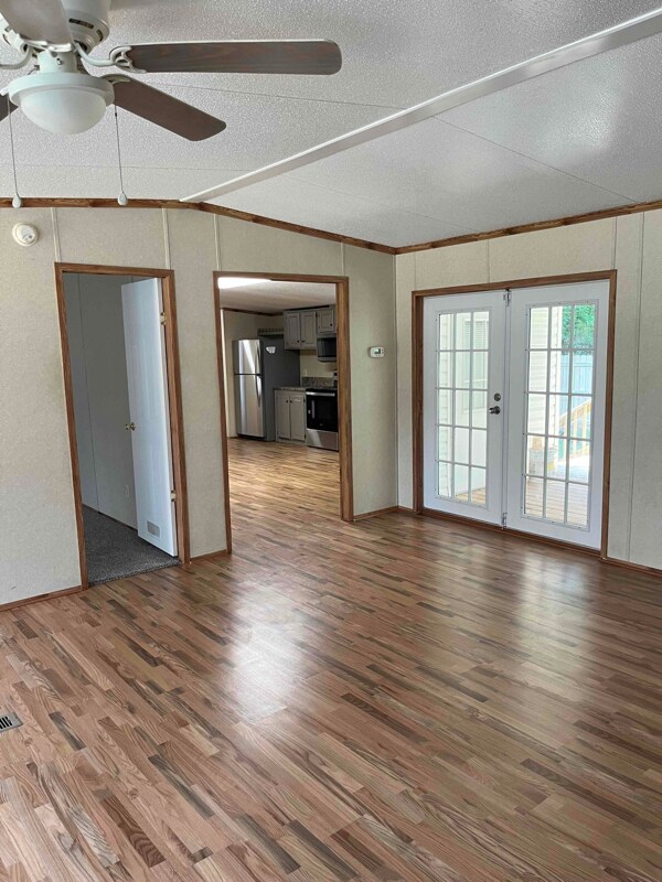 Building Photo - 177 Neches Dr