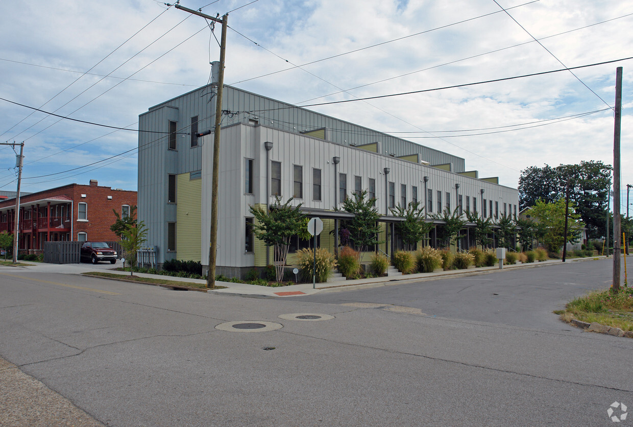 Primary Photo - 259-295 W 19th St