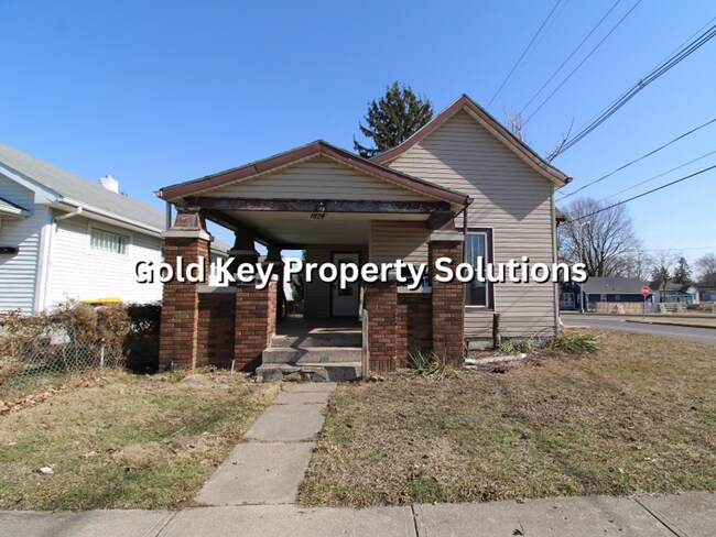 Building Photo - Updated 3 BR 1 BA House with New Flooring and Paint (SECTION 8 APPROVED)