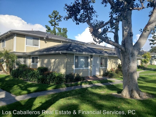 Foto del edificio - 7811 Arbor Cir
