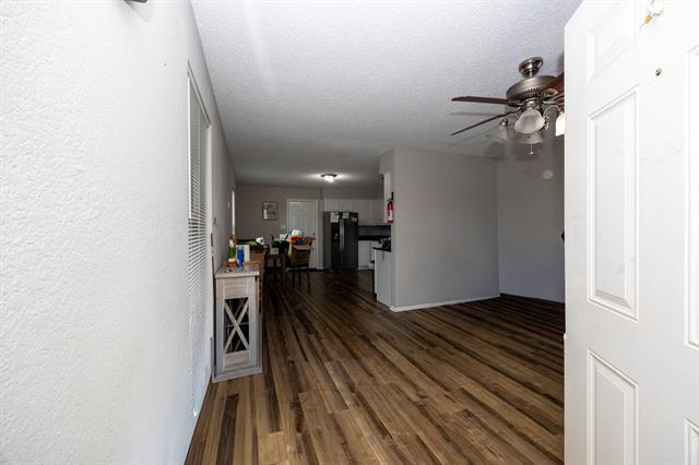 Foto del edificio - 613 N Cherry St