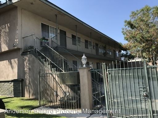 Primary Photo - 5130 Bandera St