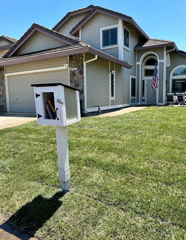 Building Photo - 10153 Gatemont Cir