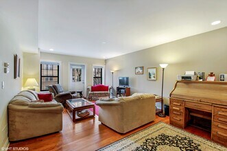 Building Photo - 6300 N Rockwell St