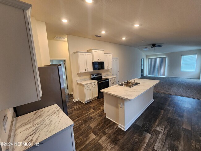 Foto del edificio - 2295 Falling Star Ln