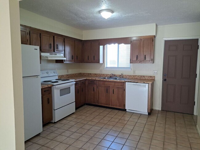 Foto del edificio - 3704 E 11th St