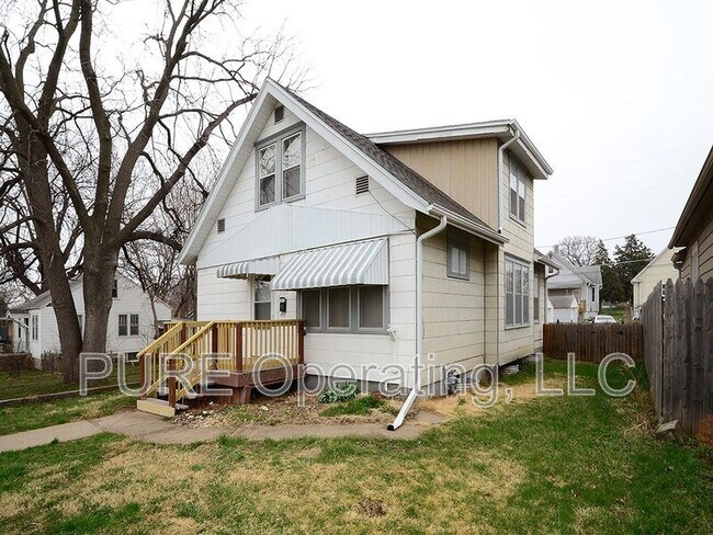 Building Photo - 5129 S 39th Ave