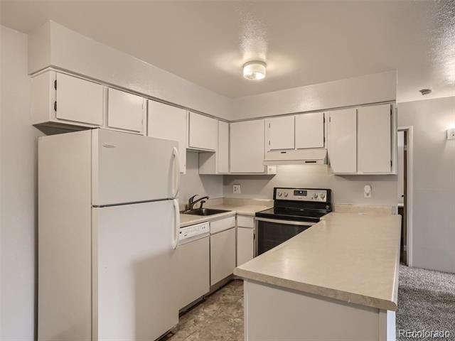 Building Photo - 5995 W Hampden Ave