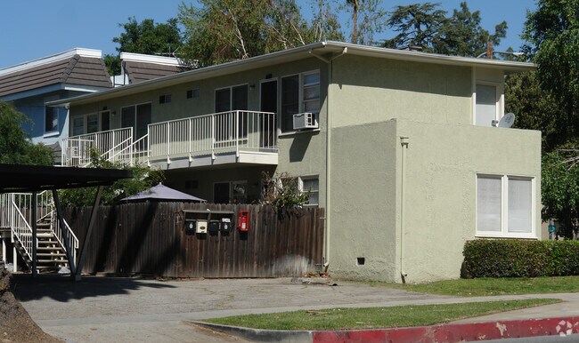 Foto del edificio - 1388 E Orange Grove Blvd