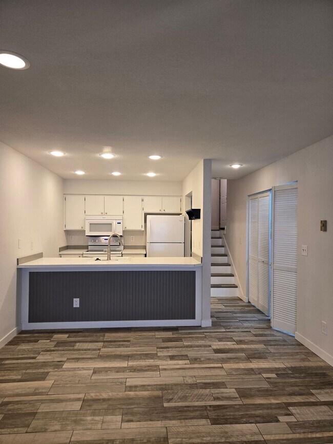 Foto del edificio - Cozy 1 bedroom condo in Auburn
