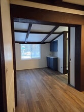 Building Photo - 309 W Main St