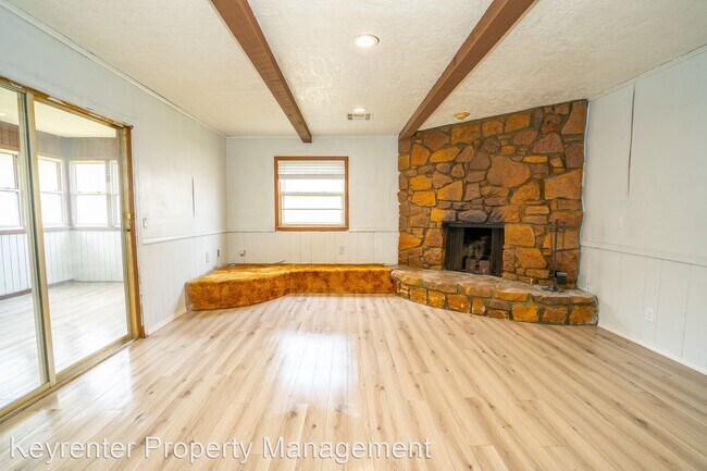 Foto del edificio - 3 br, 1.5 bath House - 4328 S 27th W Ave