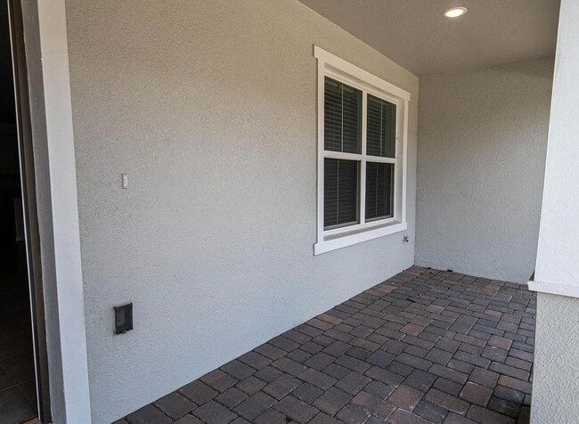 Building Photo - 735 Costa Ln
