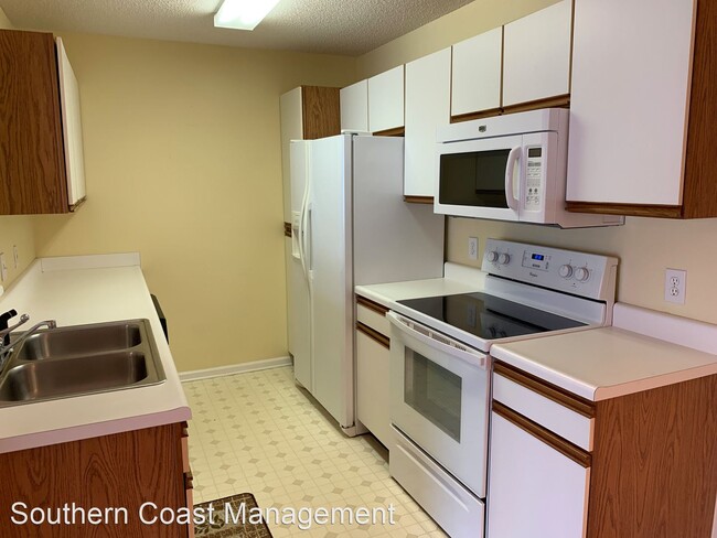 Building Photo - 3 br, 2 bath House - 2136 Clearwater Drive...