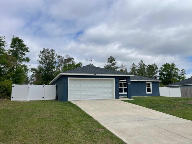 Building Photo - Move-In Ready! Beautiful 3BR/2BA with New Flooring & Fresh Paint