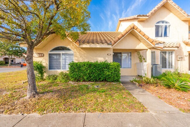 Foto del edificio - TOWNHOMES WEST, PORT ORANGE!