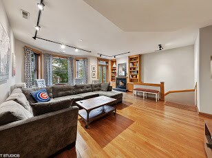 Living room - 3638 N Fremont St