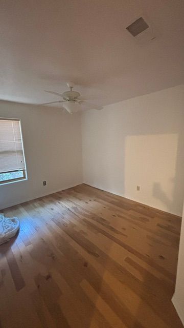 Foto del edificio - 1429 Tiffany Ln SE