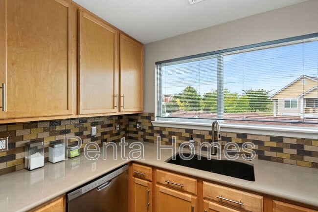Foto del edificio - 4635 Hahns Peak Dr