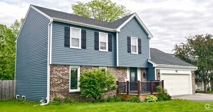 Building Photo - 2610 Pebblebrook Ln