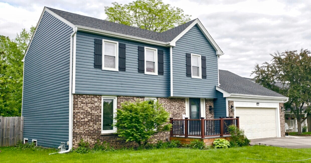 Primary Photo - 2610 Pebblebrook Ln