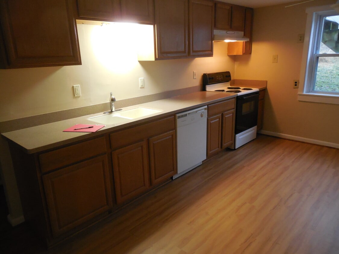 Foto principal - 7708 Edgewood Church Rd