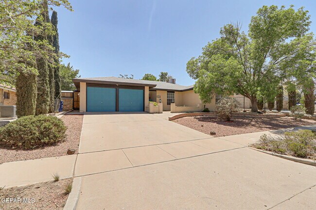 Building Photo - 4348 Loma Hermosa Dr